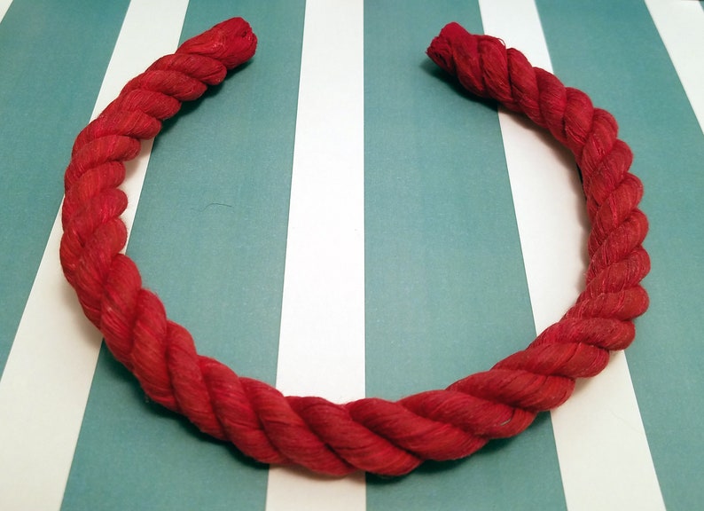 Vanellope Von Schweetz-Style "Licorice" Hair Tie
Analyze listing