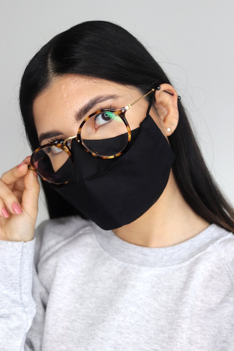 Black Reusable Face Mask UK with Nose Wire and Filter Pocket options - 3D Design for Anti-Fog and Great for Glasses Wearers - Very Comfy