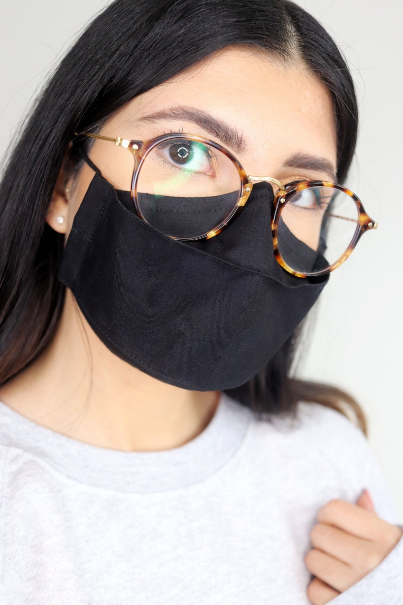 Black Reusable Face Mask UK with Nose Wire and Filter Pocket options - 3D Design for Anti-Fog and Great for Glasses Wearers - Very Comfy