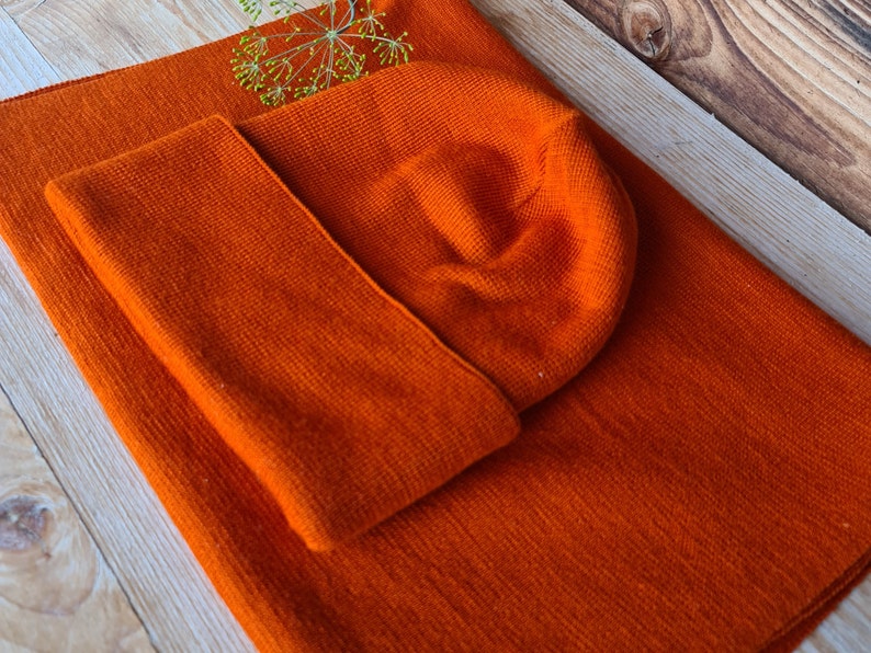 Hand-knitted Merino Set: Hat & XXL Scarf – Warm, Stylish and Unisex