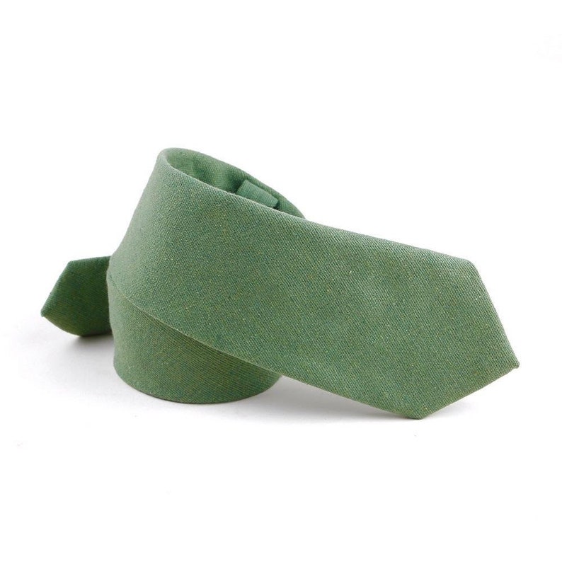 SAGE GREEN Skinny Tie 2.36" green Mytieshop | Wedding ideas | Floral print ties | wedding ties | neckties wedding | Groomsmen and groom