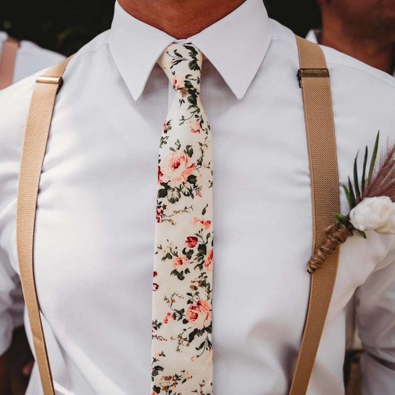 Cream Floral Skinny Tie 2.36" EMMETT Mytieshop | Wedding ideas | Floral print ties | wedding ties | neckties wedding | Groomsmen and groom