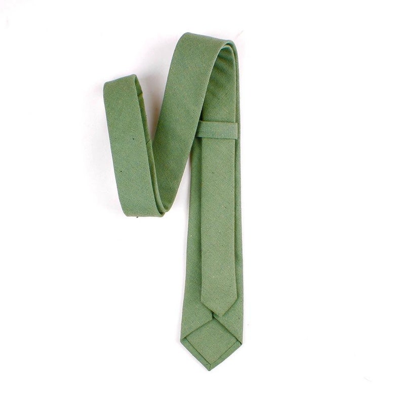 SAGE GREEN Skinny Tie 2.36" green Mytieshop | Wedding ideas | Floral print ties | wedding ties | neckties wedding | Groomsmen and groom