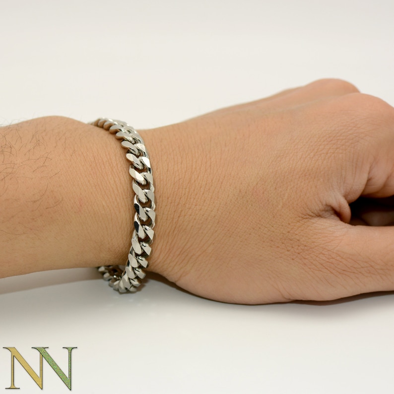 Stainless Steel Cuban Chain Necklace for Men or Women , Cuban Link Chain Curb Necklace, Cuban Link Bracelet, Curb Chain Bracelet
Analyze listing