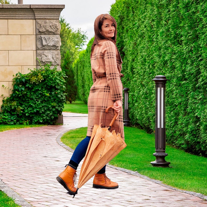 Cork Umbrella with Wooden Handle &ndash; Eco-Friendly and Stylish