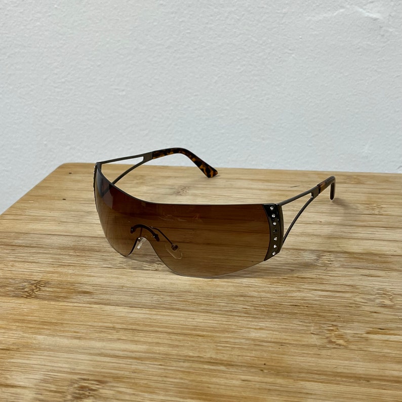 Y2K Sunglasses Star Wrap Around Glasses Retro Fashion Accessories for Women Men