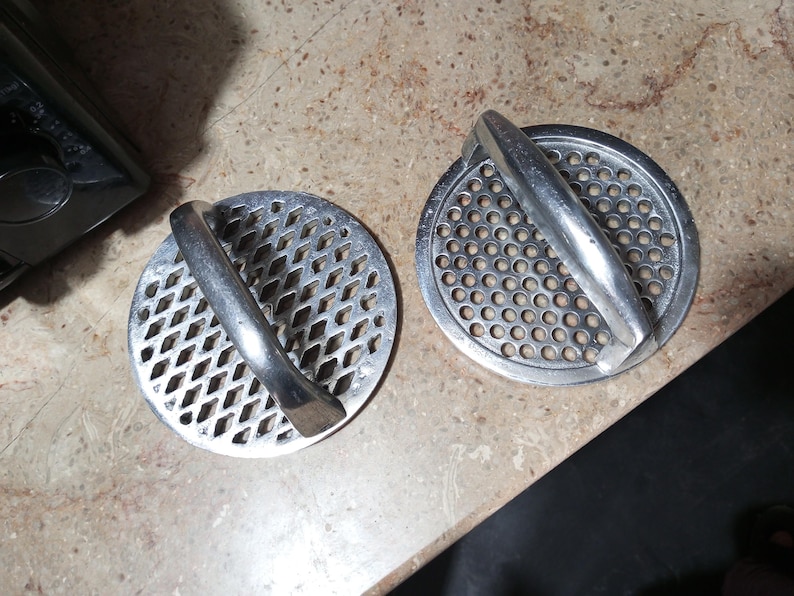 Set of 2 Roghni Naan Sancha | Kitchen Gift | Tandori Roti designed pattern | Bread Pizza Dough Stamp | Cooking kitchen Utensil Tool | Thapa
Analyze listing