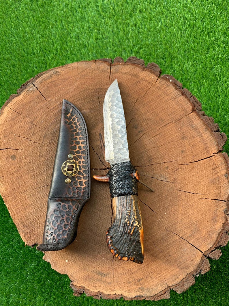 Handmade Damascus Steel Art Deer Antler Handle, Leather Sheath
Analyze listing