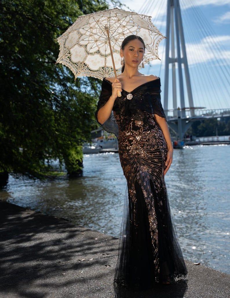 Filipiniana Parasol | 'Payong' lace wedding parasol inspired by the Philippines