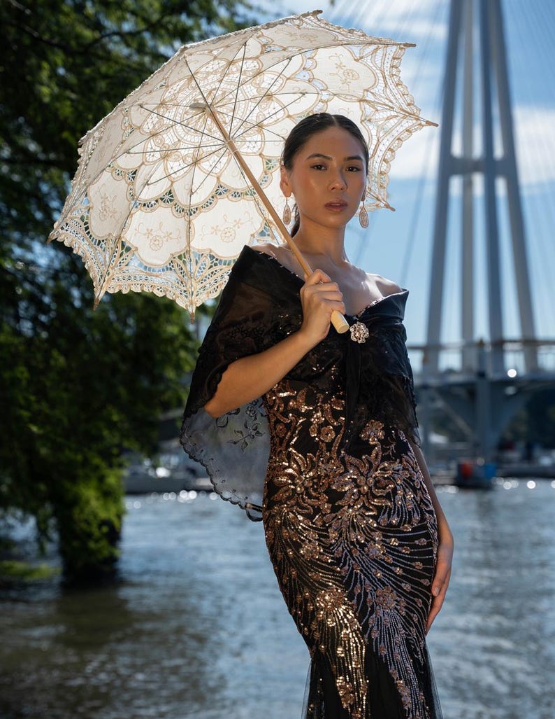 Filipiniana Parasol | 'Payong' lace wedding parasol inspired by the Philippines