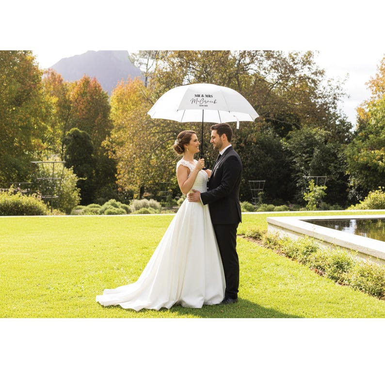 Personalised Wedding Umbrella, Wedding Day Umbrella, Mr and Mrs Umbrella, Umbrella with Name and Wedding Date, Outdoor Wedding Decor