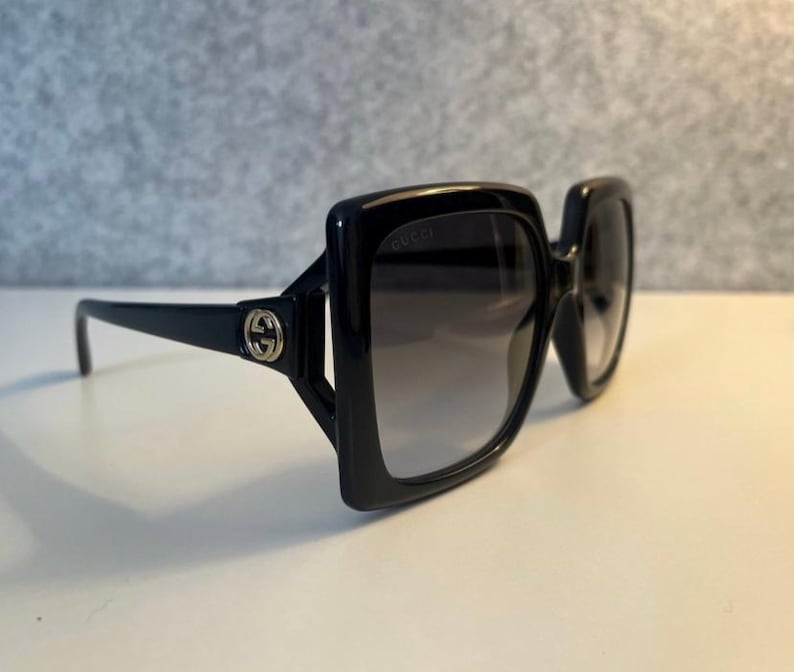 GG0876S Women&rsquo;s Sunglasees