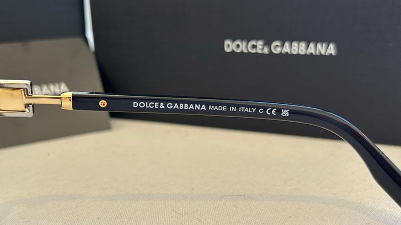 Vintage Dolce & Gabbana sunglasses for men - Elegant sunglasses with gold rims